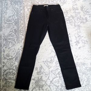 Levi's 721 Black High Rise Skinny Jean
